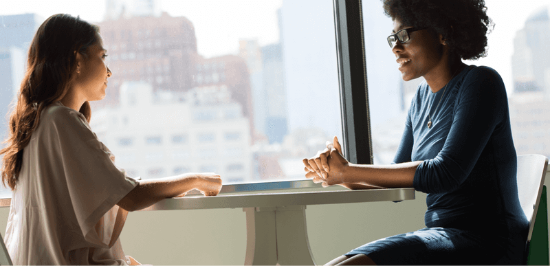 Entrevista con un cliente para medir su satisfacción